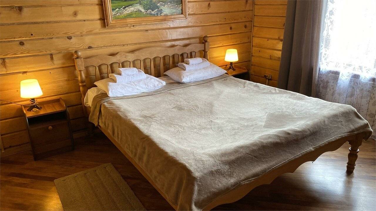 Номер стандарт с 1 двуспальной кроватью